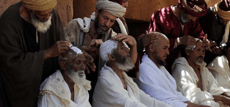 Haccını veya umresini tamamlamış fakat saç tıraşını yaptırmamış biri, başkasını tıraş edebilir mi?